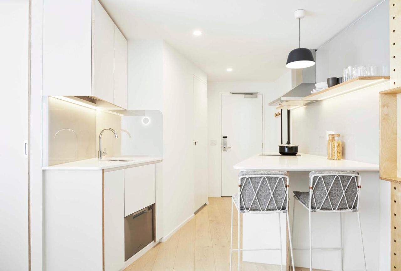 Modern City Living Studio Apartments At Franklin Near Melbourne City Centre Exterior photo